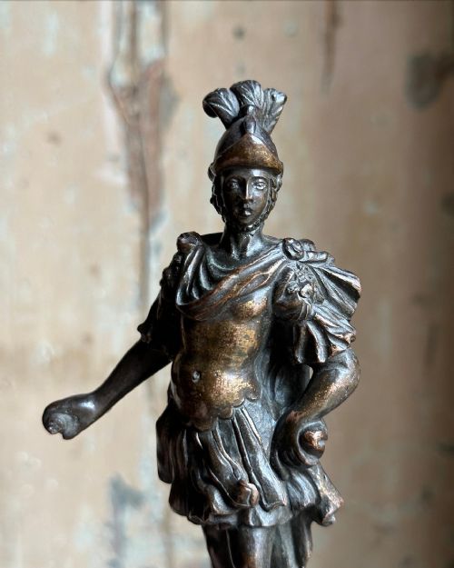AN EARLY 17TH CENTURY BRONZE MARS IN THE MANNER OF ASPETTI - ADDITIONAL PHOTO 6