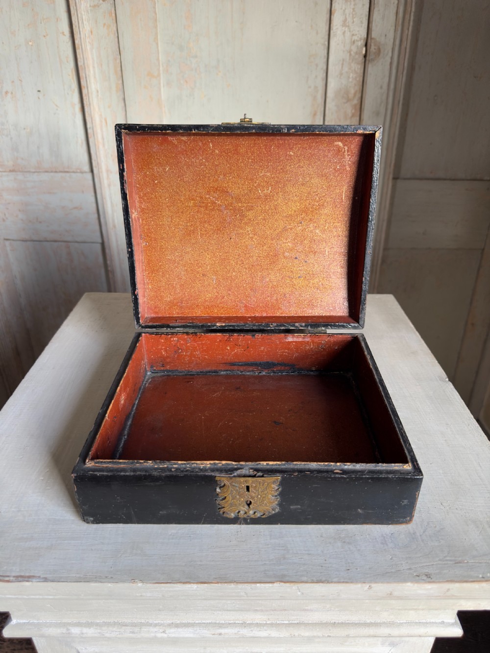 An early 18th century japanned writing box View II