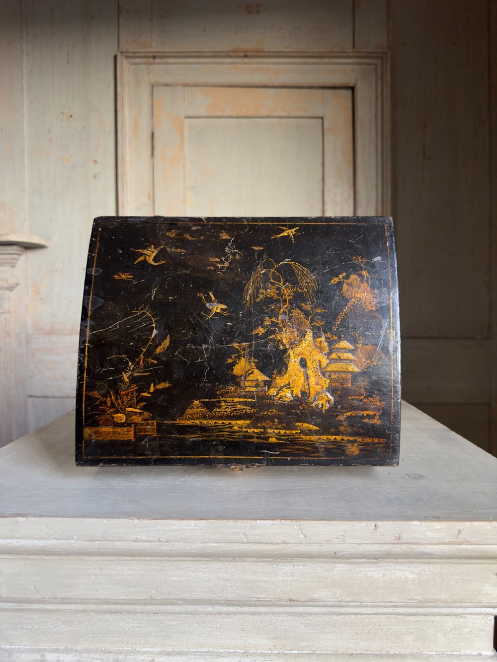 An early 18th century japanned writing box View V