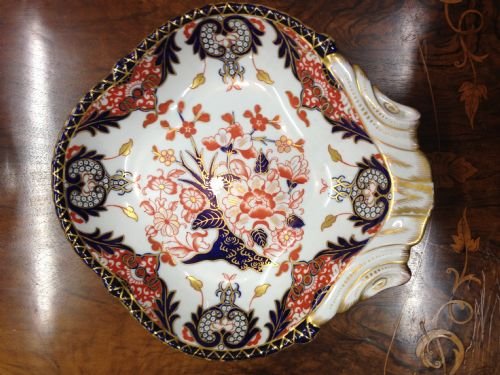 Two Royal Crown Derby Shell Shaped Kings Pattern Dishes 253 View II