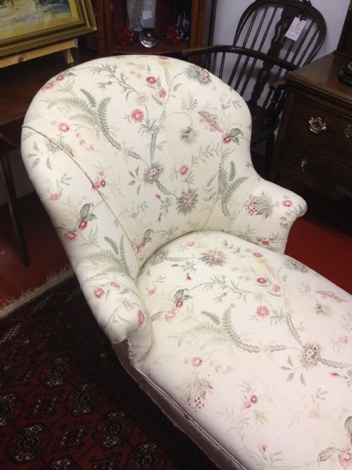 fig 1. Victorian Slipper Day Bed / Couch