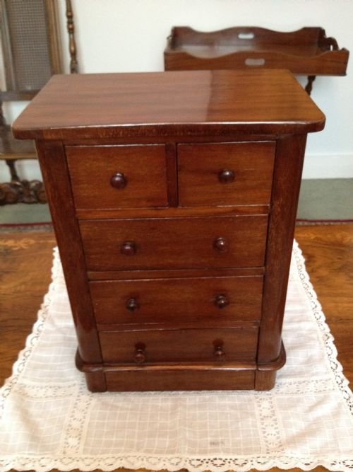 Miniature Victorian Mahogany Apprentice Chest