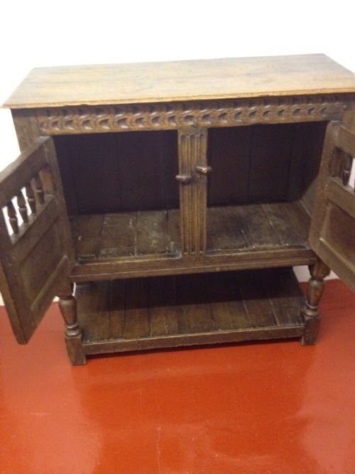 SOLID OAK DRINKS OR STORAGE CABINET View IV