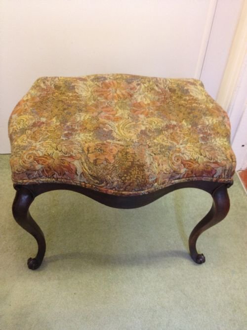 Victorian Walnut Cabriole Leg Serpentine Stool