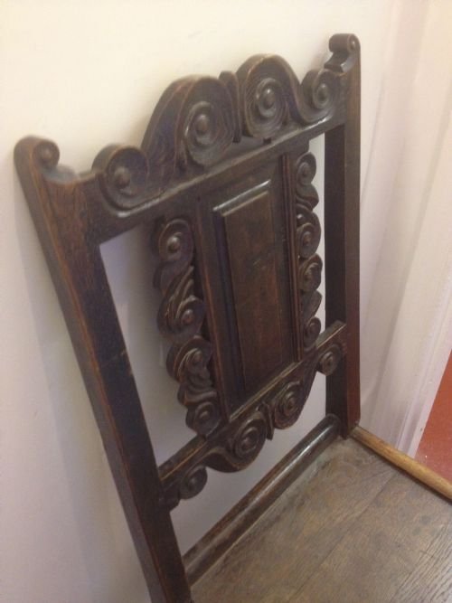 18TH CENTURY OAK HALL CHAIR View III