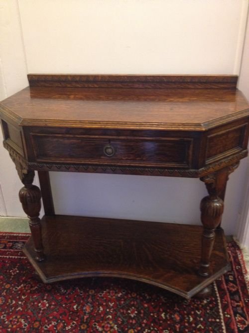 SOLID OAK HALL / TELEPHONE TABLE View II