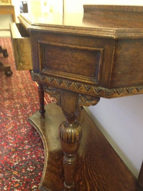 SOLID OAK HALL / TELEPHONE TABLE View V