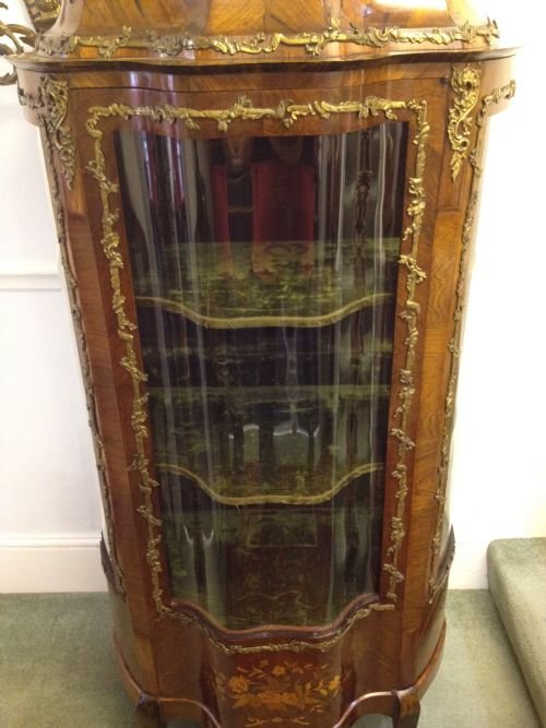 Stunning 19thc French Serpentine Fronted Vitrine/china Cabinet