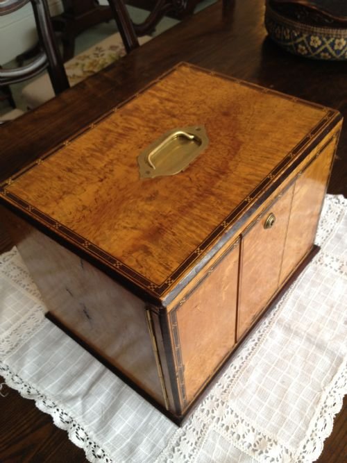 fig 1. STUNNING QUALITY SATIN BIRCH CIGAR/TRINKET BOX