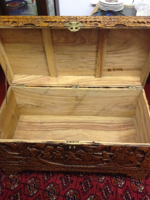 CHINESE CARVED CAMPHOR LINED COFFER/CHEST/COFFEE TABLE View IV