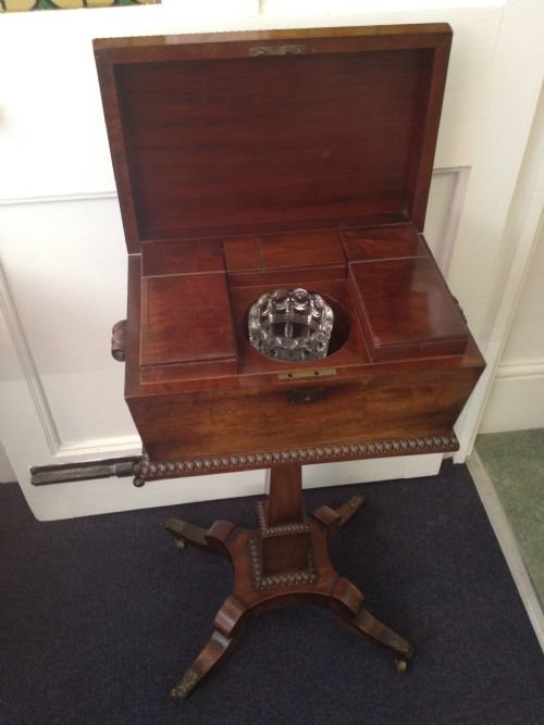 SUPERB WILLIAM IV MAHOGANY TEAPOY  View V