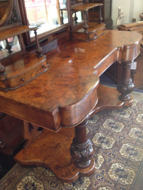 fig 1. IMPRESSIVE VICTORIAN WALNUT DUCHESS DRESSING TABLE