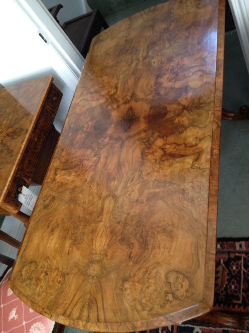 VICTORIAN FIGURED WALNUT CENTRE TABLE View V