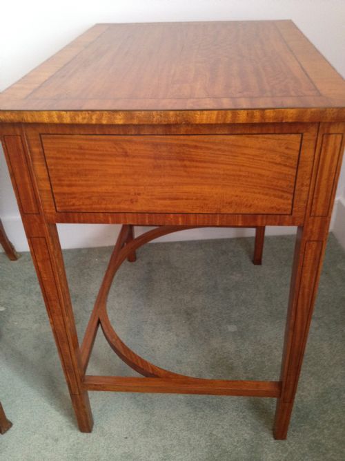 GEORGIAN STYLE SATINWOOD DESK OR SIDE TABLE View IV