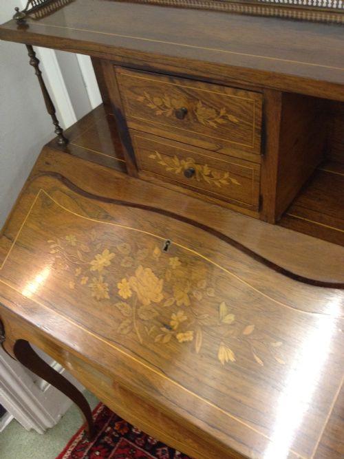 PRETTY FRENCH WALNUT INLAID BUREAU DE DAME View III