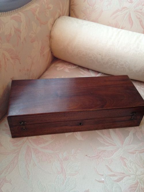 fig 1. GEORGIAN MAHOGANY STORAGE BOX MAKERS LABEL