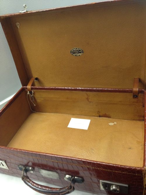 FABULOUS CROCODILE SKIN EDWARDIAN SUITCASE View IV