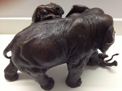 MAGNIFICENT JAPANESE BRONZE ELEPHANT GROUP MEIJI PERIOD 1868-1912 SIGNED SHUKOHIRO View VI