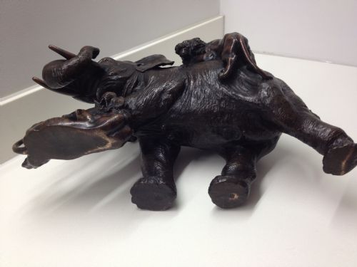 MAGNIFICENT JAPANESE BRONZE ELEPHANT GROUP MEIJI PERIOD 1868-1912 SIGNED SHUKOHIRO View XI