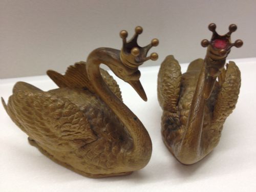 SUPERB PAIR OF AUSTRIAN COLD PAINTED BRONZE SWANS View III