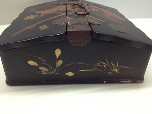 JAPANESE GILT LAQUERED WRITING BOX SAMURAI -MEIJI PERIOD 1868-1912 View V