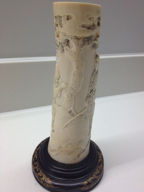 SUPER JAPANESE IVORY TUSK VASE ON LAQUER BASE MEIJI PERIOD 1868-1912 View III