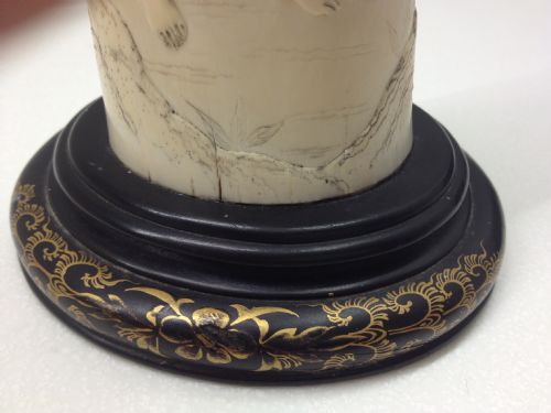 SUPER JAPANESE IVORY TUSK VASE ON LAQUER BASE MEIJI PERIOD 1868-1912 View V