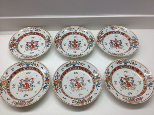 fig 1. GREAT SET OF SIX CHINESE EXPORT STYLE ARMORIAL PLATES (SAMPSON FRENCH )