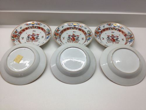 GREAT SET OF SIX CHINESE EXPORT STYLE ARMORIAL PLATES (SAMPSON FRENCH ) View IV