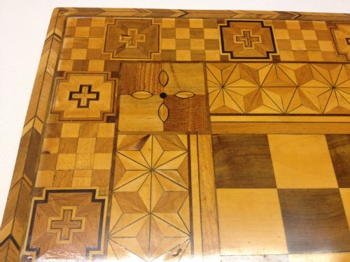 FABULOUS MARQUETRY AND PARQUETRY INLAID CHESS BOARD View V