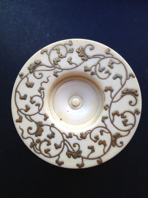 STUNNING JAPANESE LACQUER & IVORY LIDDED BOX MEIJI View XIII