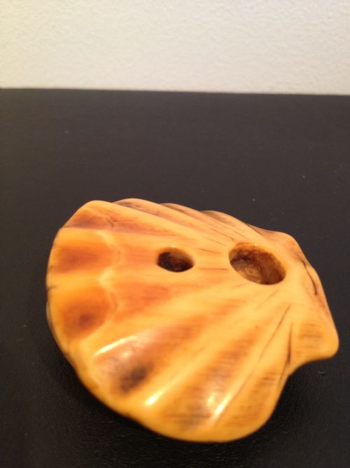 18TH CENTURY JAPANESE IVORY NETSUKE HERMIT CRAB ON CLAM View VI