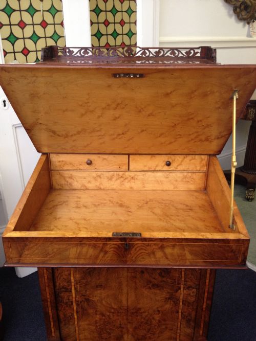 GOOD VICTORIAN WALNUT INLAID DAVENPORT 
