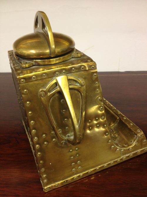 LOVELY EQUESTRIAN THEMED ARTS AND CRAFTS BRASS INKWELL View III