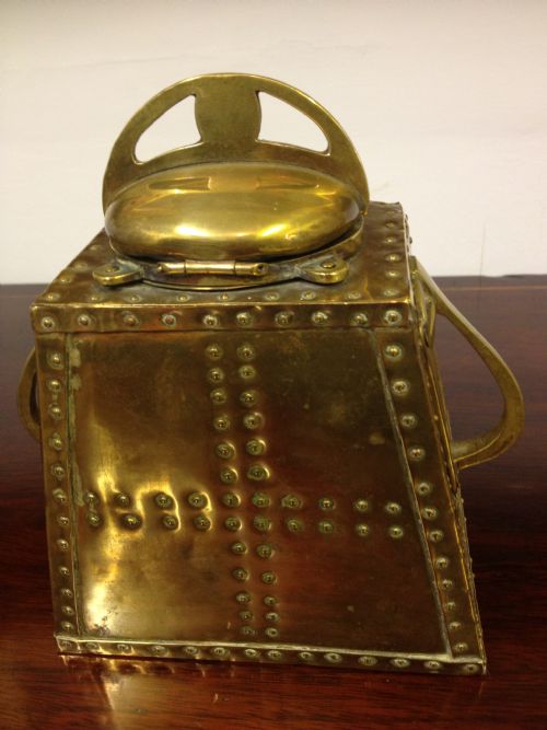 LOVELY EQUESTRIAN THEMED ARTS AND CRAFTS BRASS INKWELL View IV