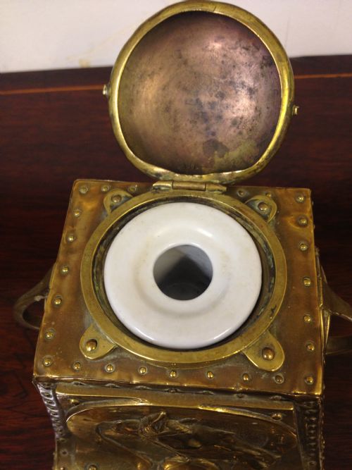 LOVELY EQUESTRIAN THEMED ARTS AND CRAFTS BRASS INKWELL View VIII