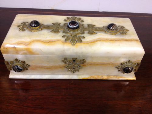 Great Victorian Marble Glove Box Inset Cabachons