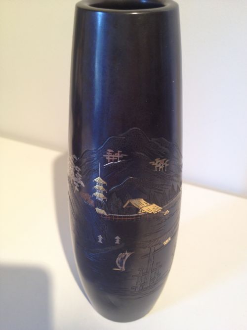 JAPANESE BRONZE VASE INLAID GOLD AND SILVER SIGNED MEIJI View VI
