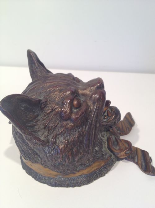 FANTASTIC LARGE AUSTRIAN COLD PAINTED BRONZE CAT INKWELL View V