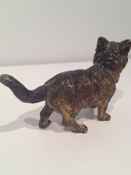 19TH C AUSTRIAN COLD PAINTED BRONZE CAT GESHUTZT View III