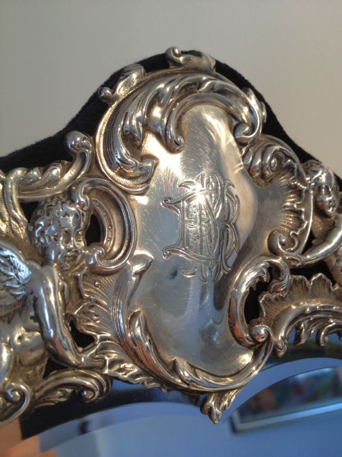LARGE VICTORIAN SILVER HEART SHAPED MIRROR W.COMYNS View V