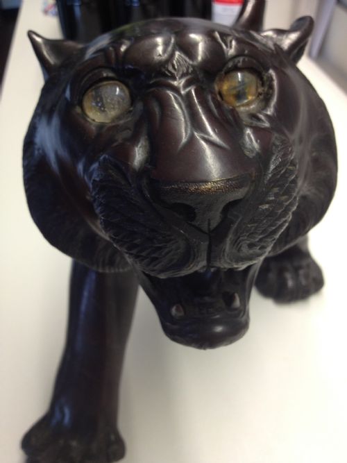 MASSIVE JAPANESE MEIJI PERIOD BRONZE TIGER SIGNED View XIII