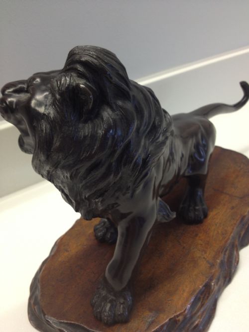 JAPANESE MEIJI PERIOD BRONZE LION ON BASE SIGNED View V