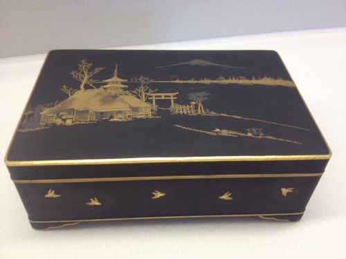 Fine Quality Japanese Signed Komai Cigarette/trinket Box