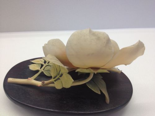 SUPERB QUALITY CHINESE STAINED IVORY FLOWER ON STAND View III