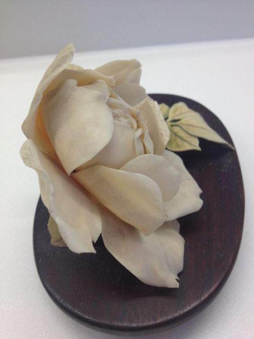 SUPERB QUALITY CHINESE STAINED IVORY FLOWER ON STAND View VIII