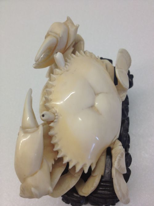 JAPANESE IVORY CRAB OKIMONO ON STAND MEIJI PERIOD View VII