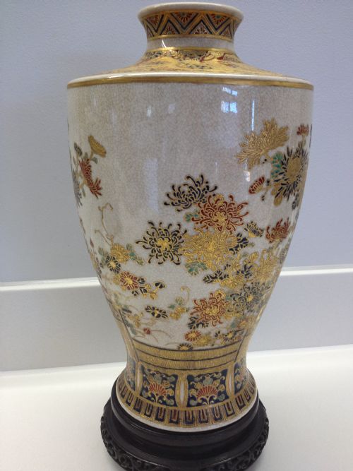 fig 2. SUPERB LARGE JAPANESE IMPERIAL SATSUMA VASE DRAGONS