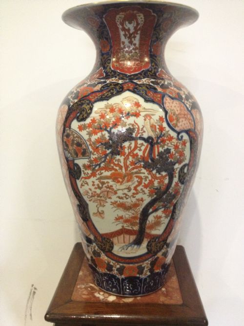 Fantastic Quality Large Japanese Imari Vase