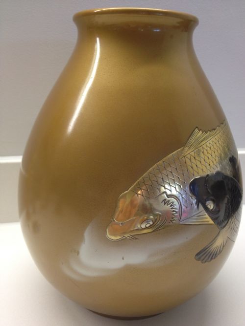 fig 1. LARGE JAPANESE LACQUERED BRONZE VASE OVERLAID CARP SWIMMING